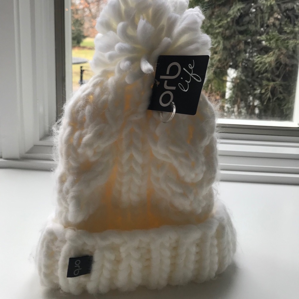 Beanie-ORB Cream-colored